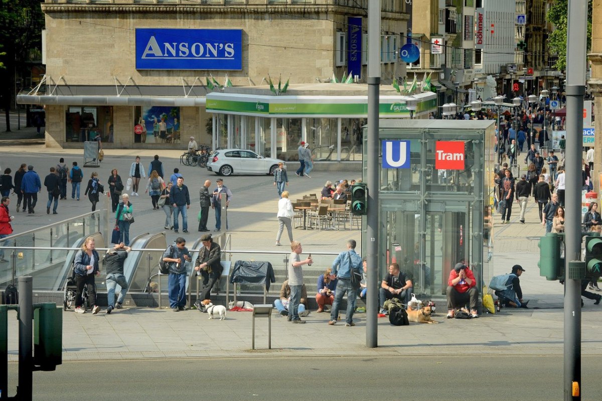 Willy-Brandt-Platz, Essen.jpg