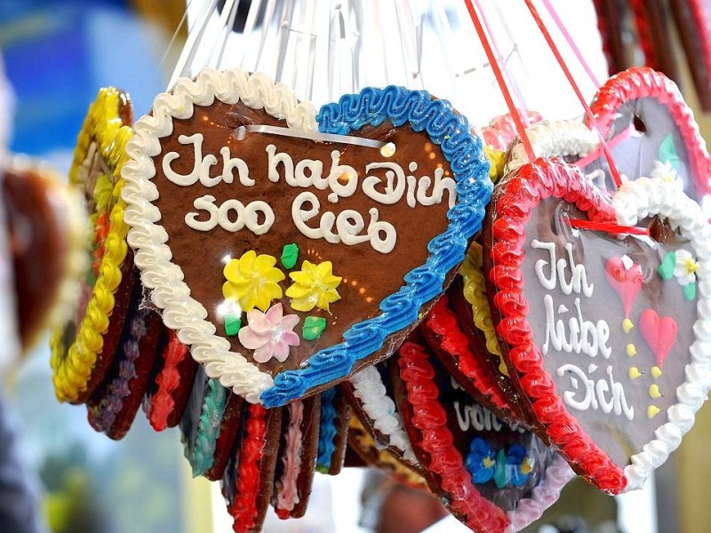 Sterkrader Fronleichnamskirmes in OberhausenFoto: Gerd Wallhorn/WAZ FotoPool