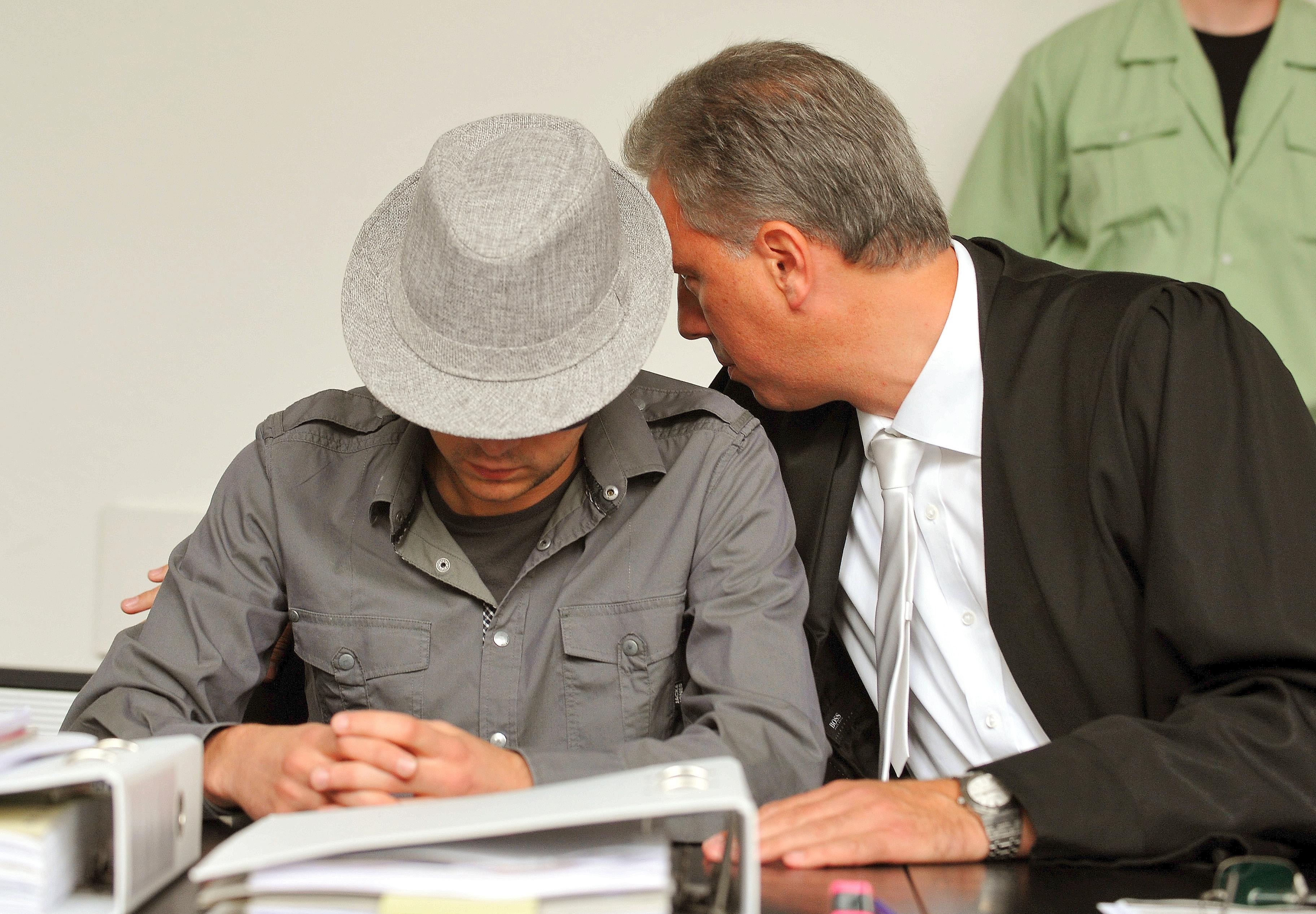 Prozessauftakt am Amtsgericht Duisburg gegen zwei 18 und 23-jährige Hacker. Foto: Stephan Eickershoff / WAZ FotoPool