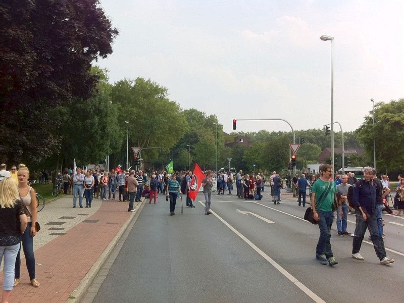 Zahlreiche Duisburger Bürger bezogen gegen die Demo der Rechtspopulisten Stellung.