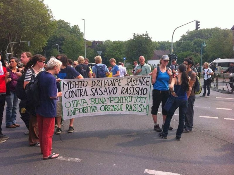 Zahlreiche Duisburger Bürger bezogen gegen die Demo der Rechtspopulisten Stellung.