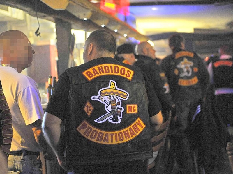 Oberhausener Bandidos vom Chapter El Centro weihen ihr neues Clubheim in Sterkrade mit mehreren hundert Rockern ein.