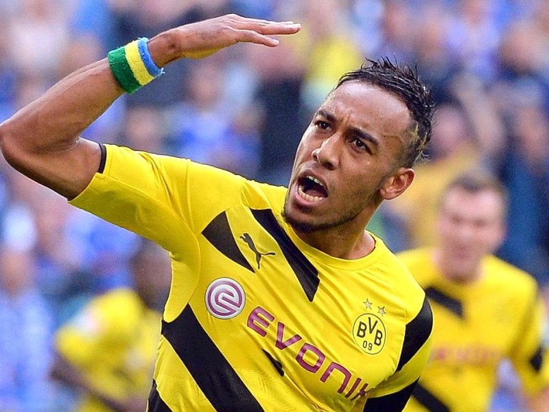 Im 145. Revierderby zwischen Schalke 04 und Borussia Dortmund gingen die Schalker schon früh in der ersten Hälfte in Führung. Es trafen Joel Matip und Eric-Maxim Choupou-Moting. Der Anschlusstreffer von BVB-Stürmer Pierre-Emerick Aubameyang reichte für die Borussia nicht, um das Spiel zu drehen.