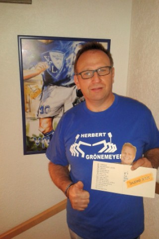 Erik Antosch: Können die neue CD kaum erwarten. Haben sie deshalb schon mal vorab selbst entworfen. Glück auf Herbert! Glück auf Bochum!