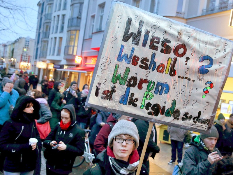 In Rostock demonstrierten 2000 Pegida-Gegner. Die Pegida-Demo selbst wurde abgesagt.