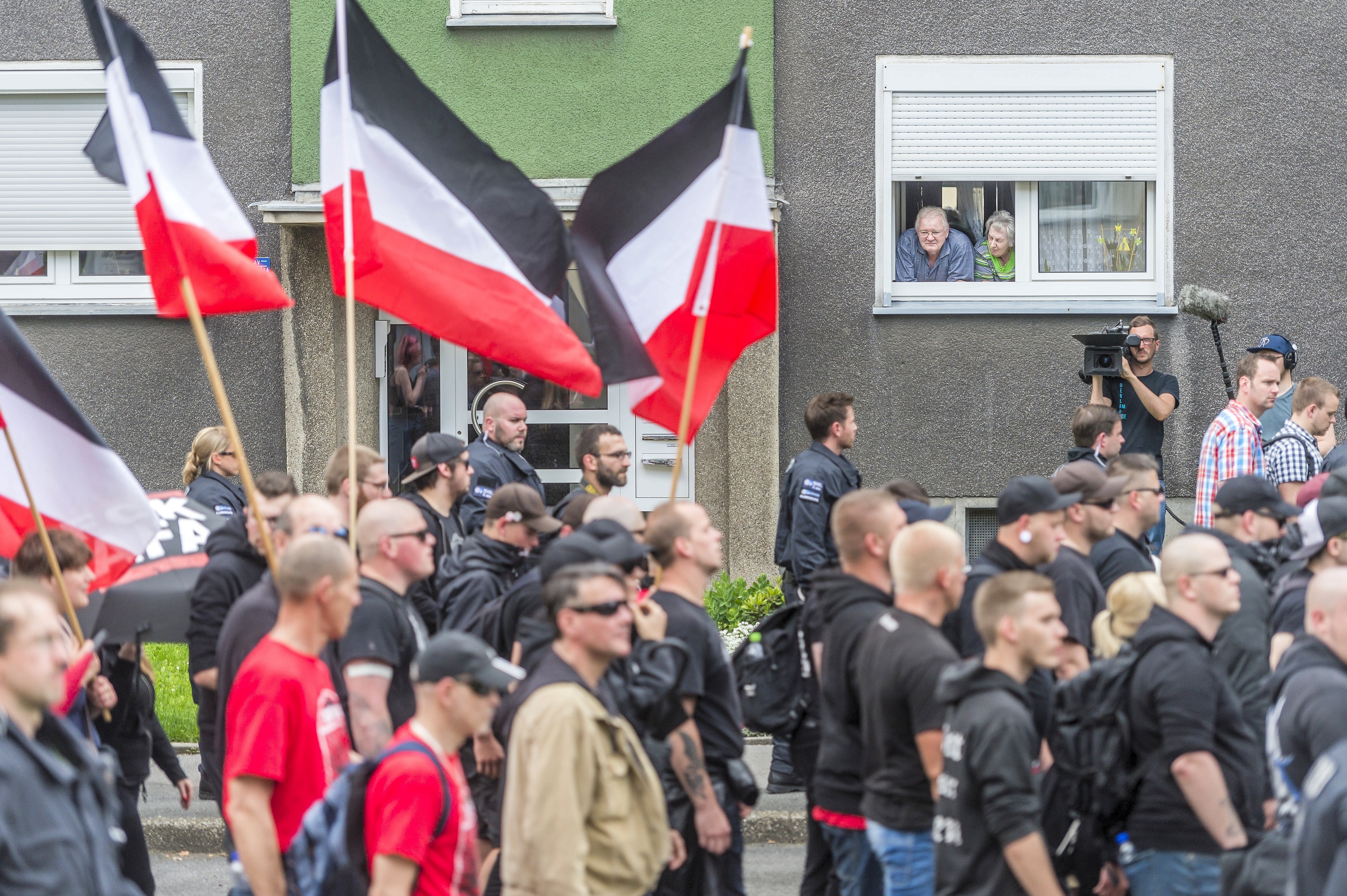 Rund 1000 Neonazis marschierten am 4.6. durch Dortmund.