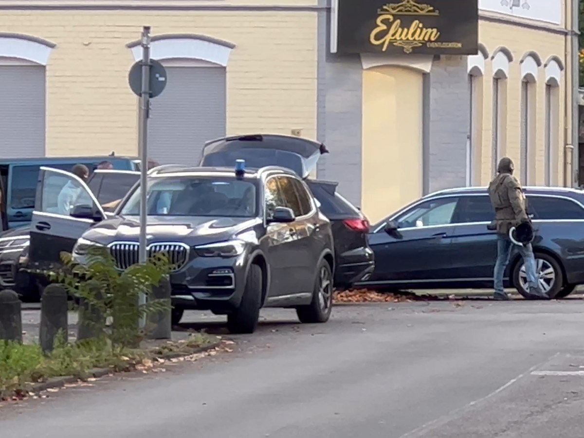 MÃ¼lheim: SEK-Einsatz in einer leerstehenden Moschee
