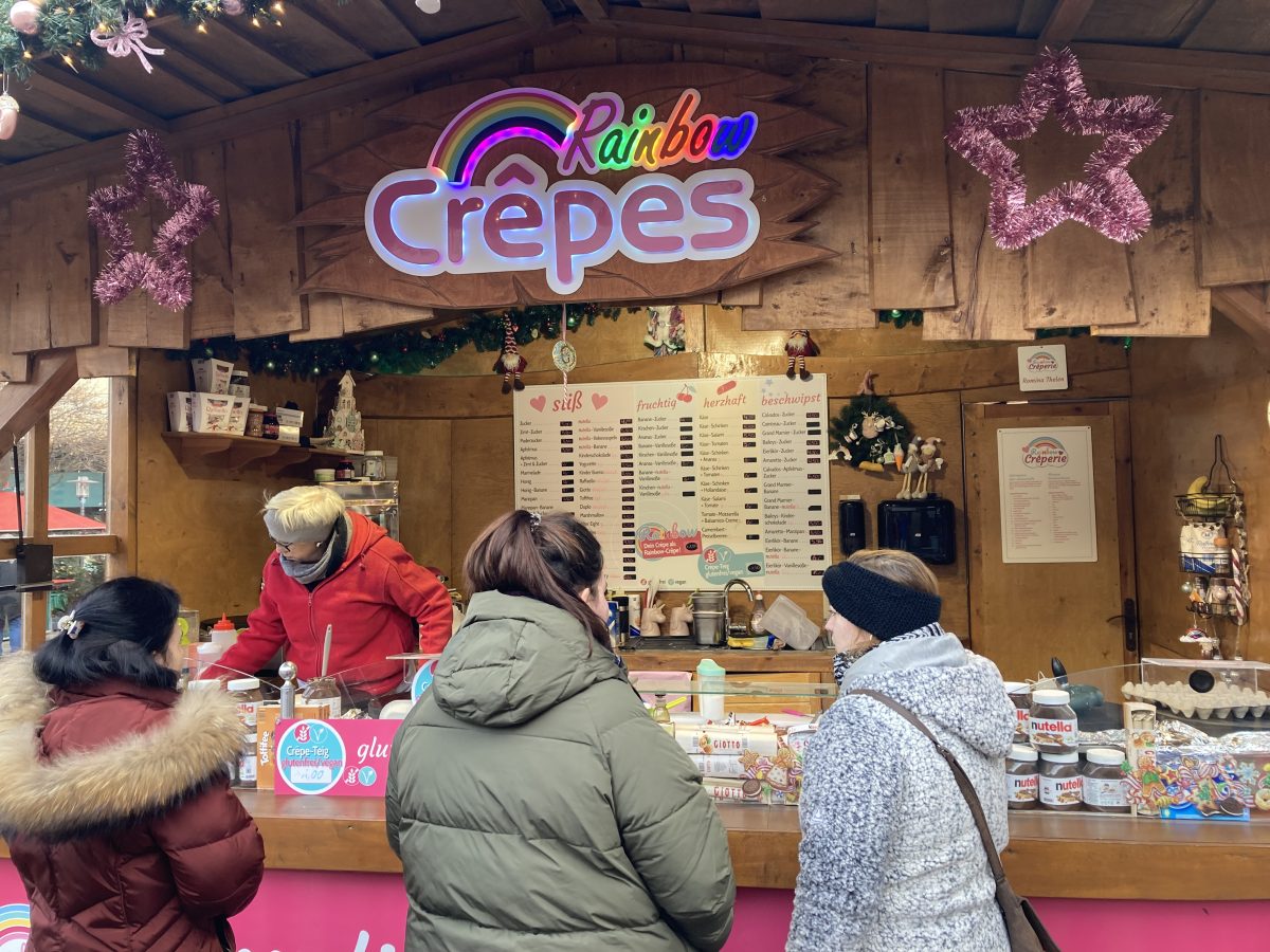 Weihnachtsmarkt Essen Rainbow Crêperie