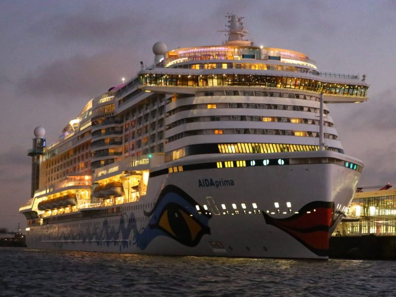 Kreuzfahrt Aida Prima in winterlichem Dekor