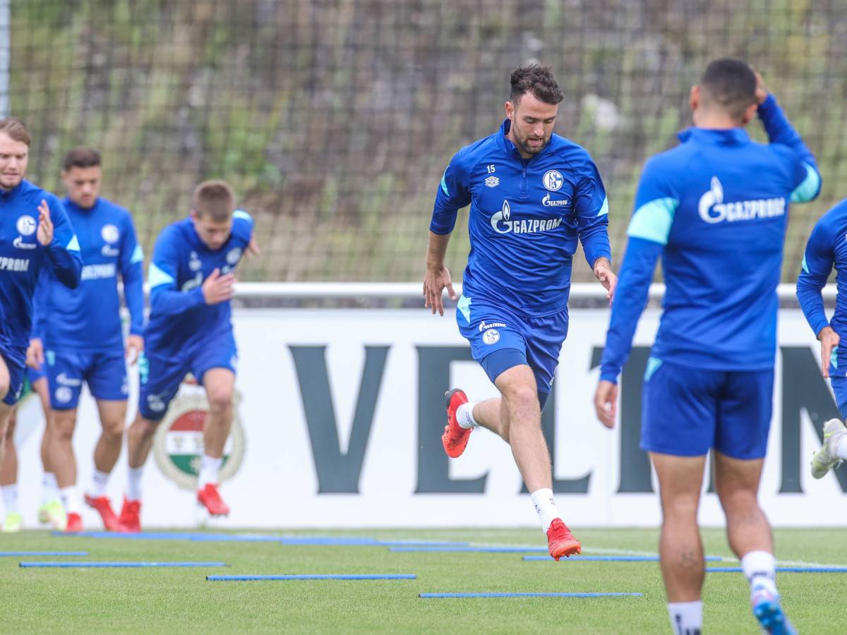 Dries Wouters beim Training des FC Schalke 04,