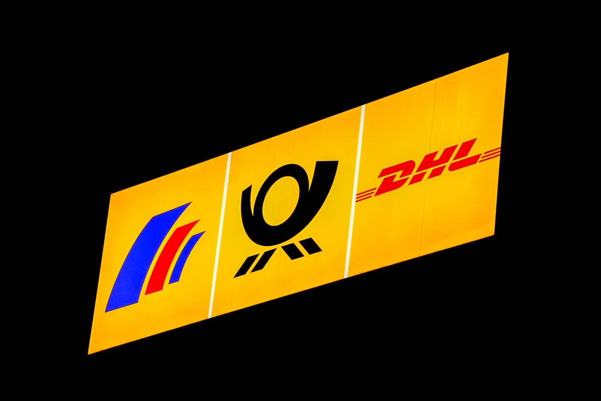 DHL