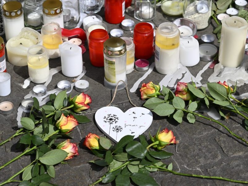 Blumen und Kerzen in Ratingen