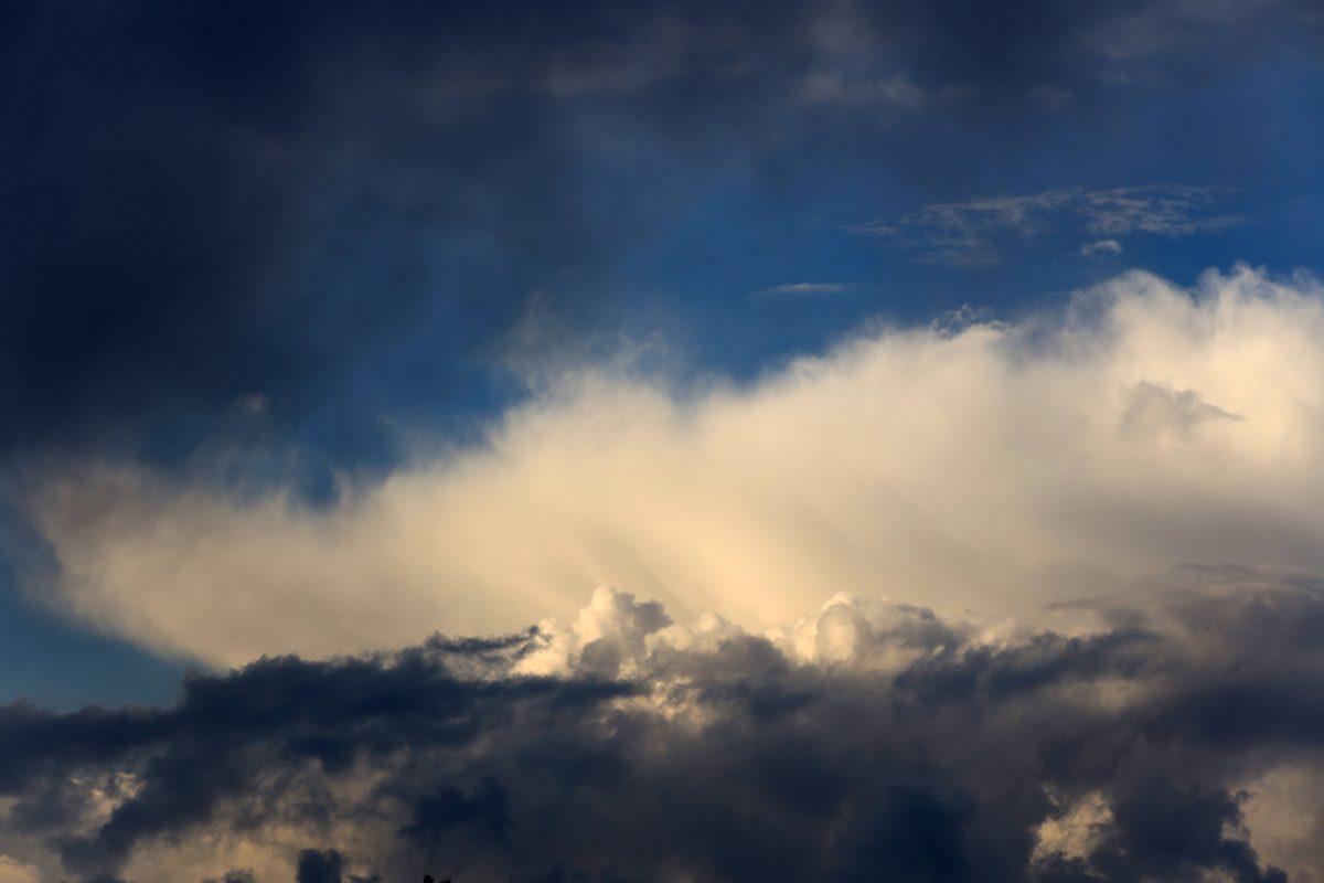 Regenwolken am Himmel