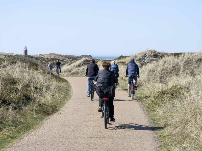 Auch in Deutschland können Urlauber das Meer, Strände und Entspannung genießen. Doch ein Nordsee-Besucher ärgert sich über Andere – aus bestimmtem Grund.