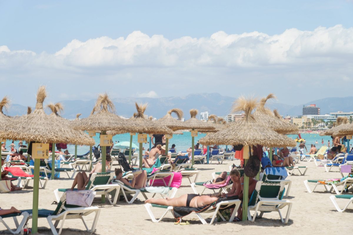Urlaub auf Mallorca endet fÃ¼r Touristen nach Ballermann-Party in vÃ¶lliger Erblindung.