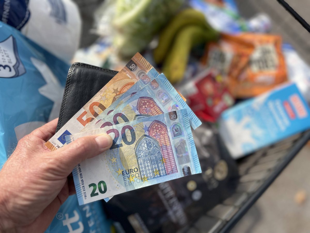 Gute Nachrichten: Im Herbst sollen einige Preise fallen. Vor allem im Supermarkt sollen Kunden bei manchen Lebensmitteln wieder weniger zahlen mÃ¼ssen.