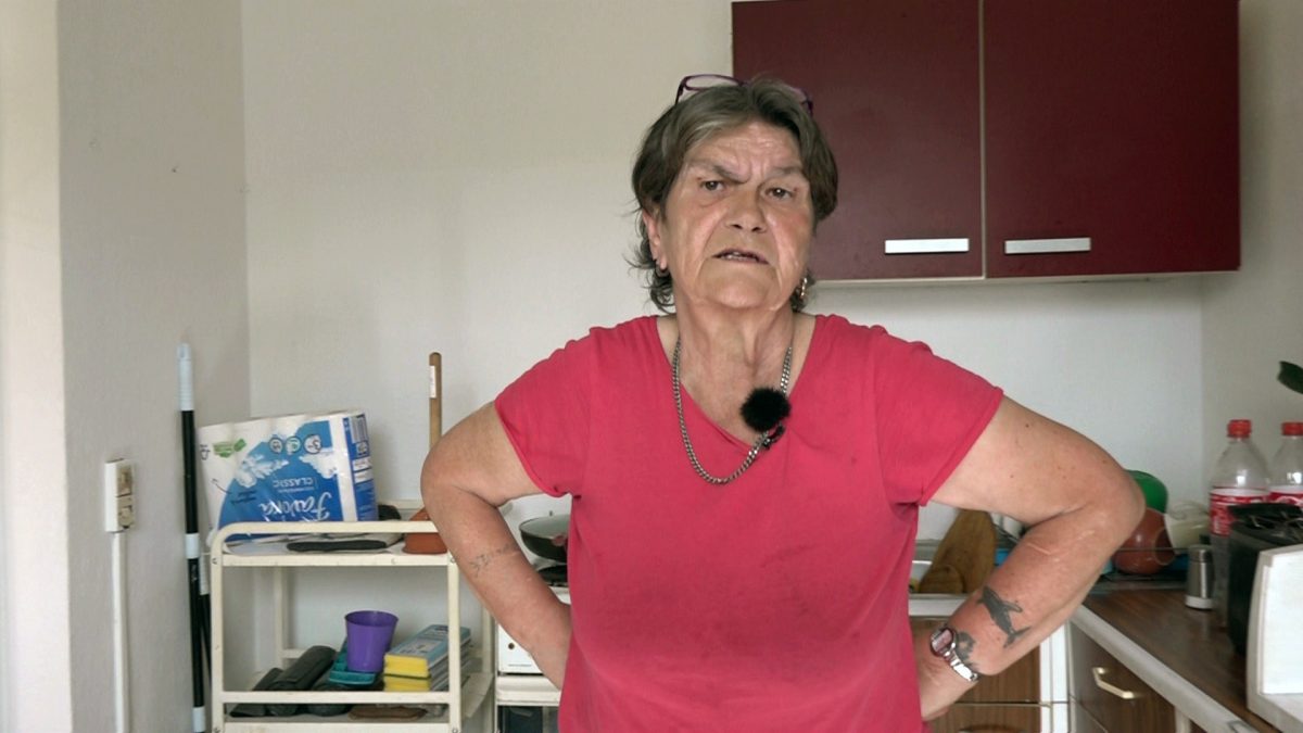 BÃ¼rgergeld: Rentnerin Regina soll mehr Miete zahlen.