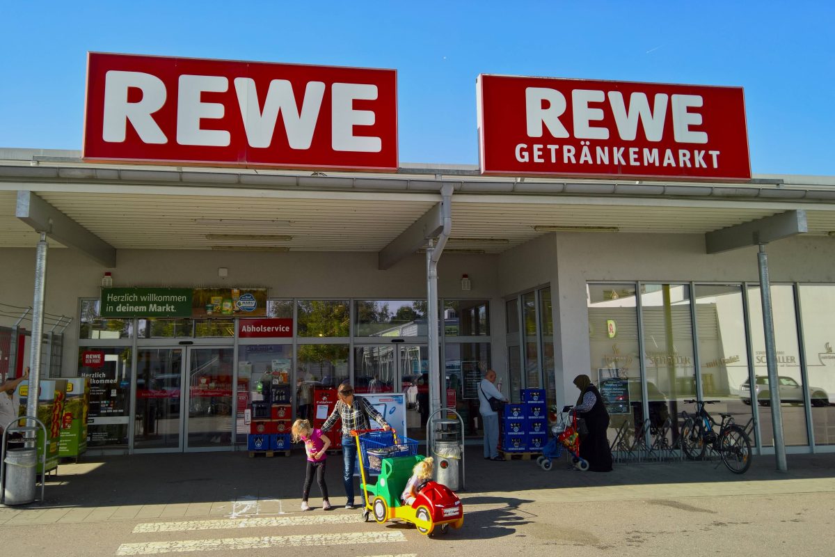 Rewe holt ein Kult-Getränk in die Regale.