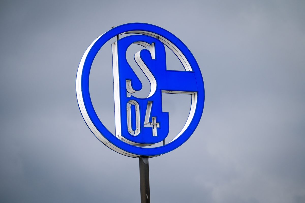 Der FC Schalke 04 testet zwei Spieler.