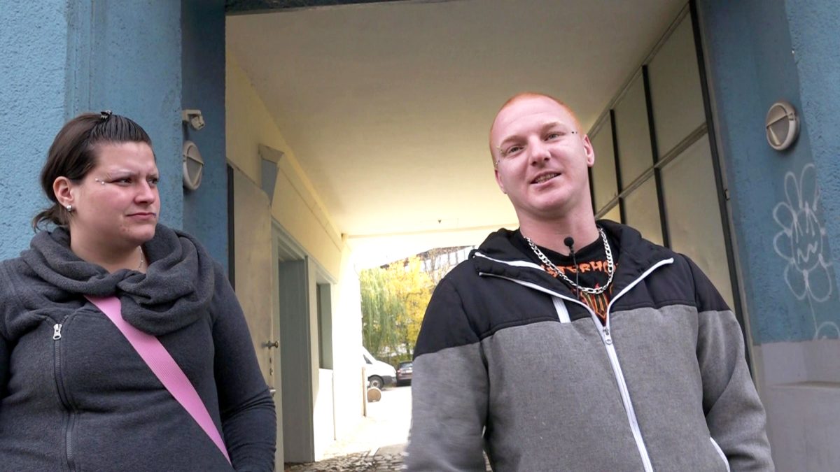 Die BÃ¼rgergeld-EmpfÃ¤nger Franziska und Patrick lassen sich von der RTL2-Kamera begleiten.