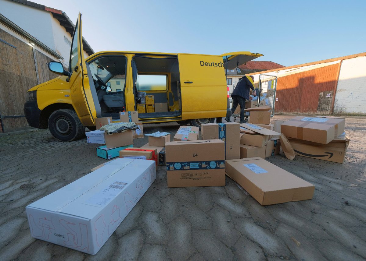 Deutsche Post, DHL, Hermes und Co.: Jetzt wird's knapp - das solltest du unbedingt beachten.