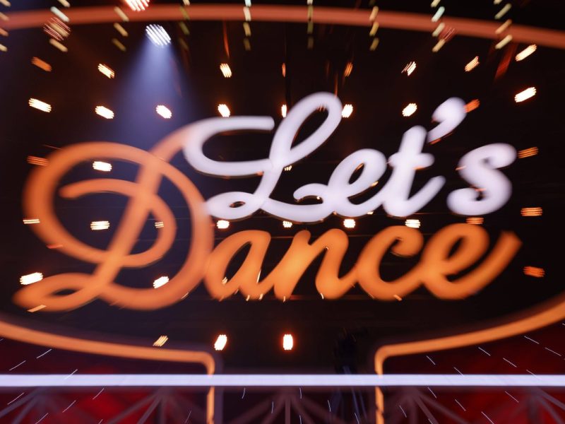 Let's Dance- Logo