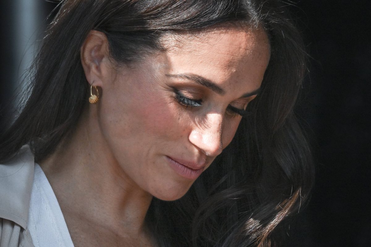 Ist Meghan Markle bald arbeitslos? DIESER Experte prophezeit das Karriereende der Herzogin.