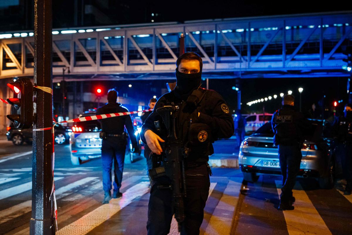 Bei einer Terror-Tat in Paris wurde ein Deutscher getötet.