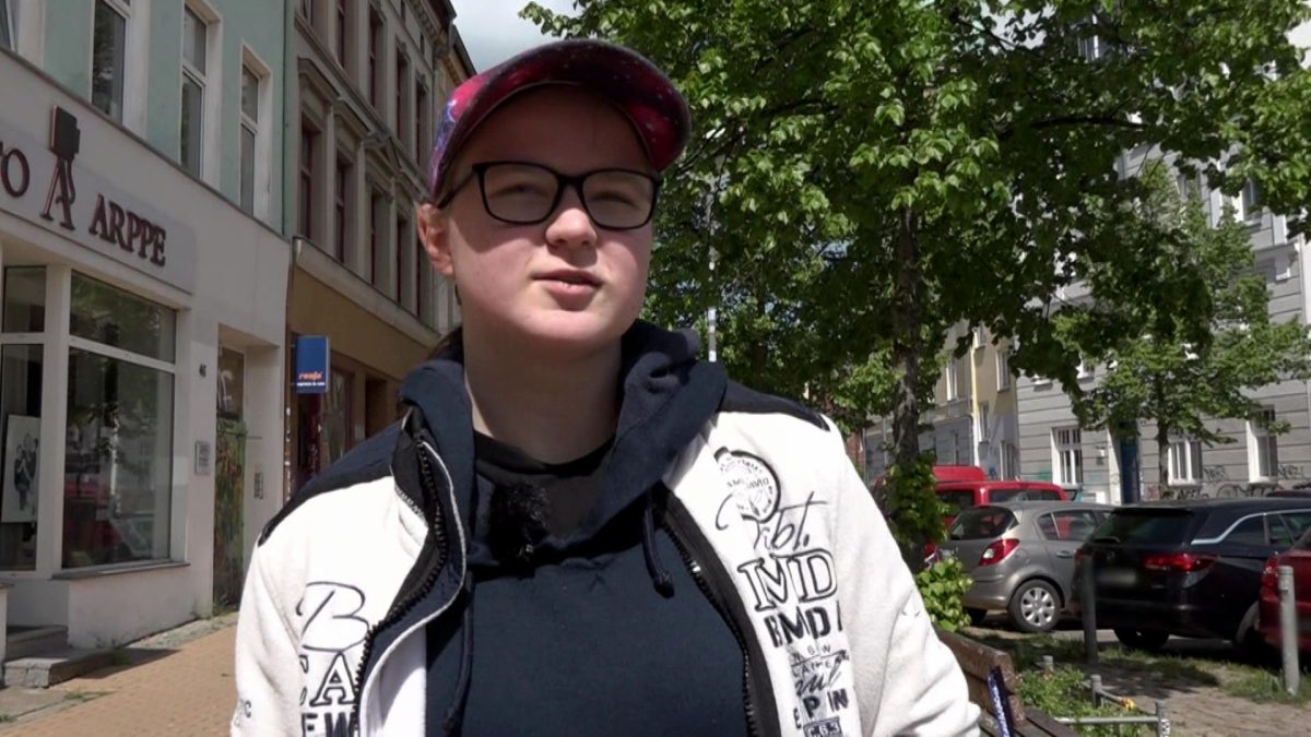 Damit hatte Svenja nicht gerechnet: Die GesamtschÃ¼lerin wollte alle mit einer neuen Frisur Ã¼berraschen, doch es kam anders als erwartetâ€¦
