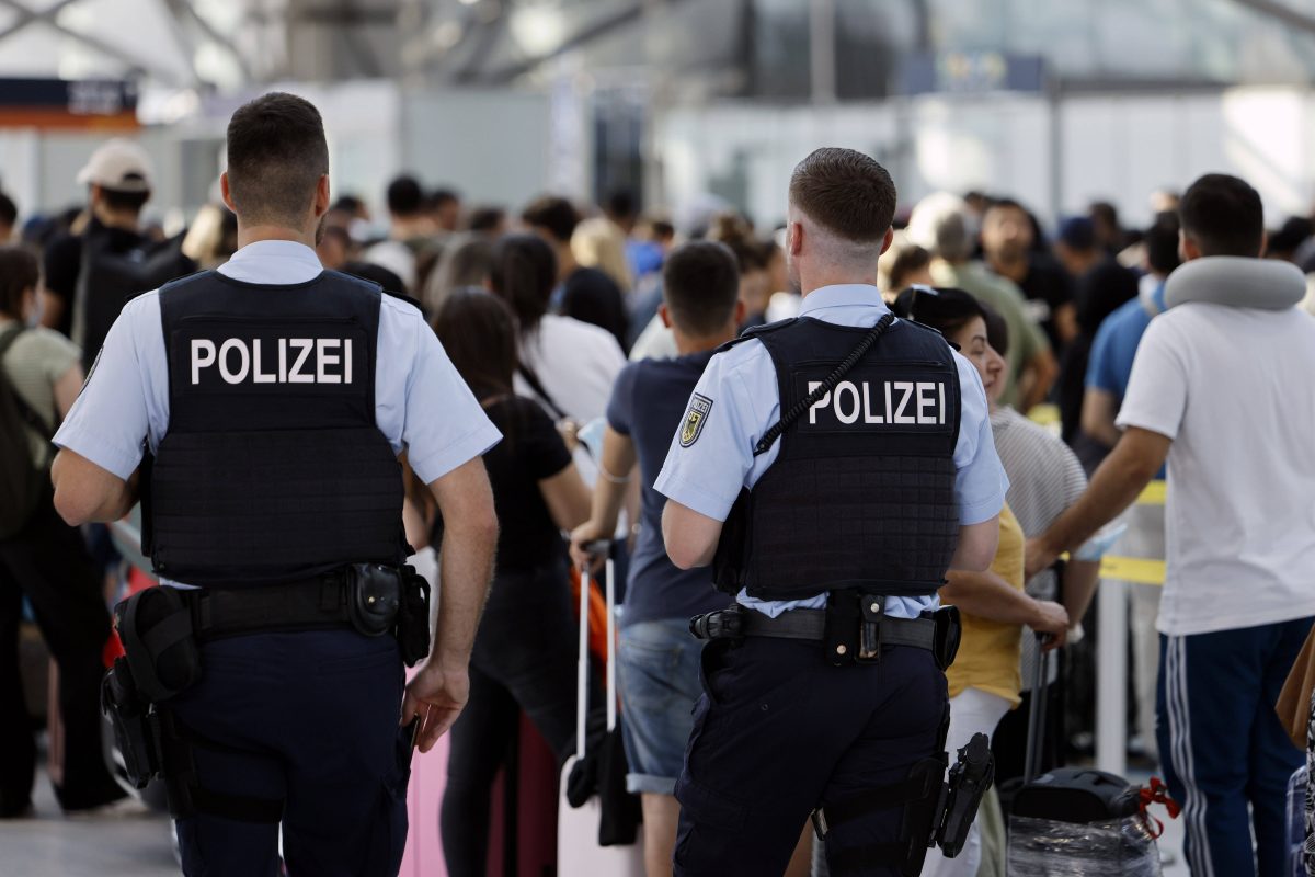 Flughafen Köln/ Bonn Polizei