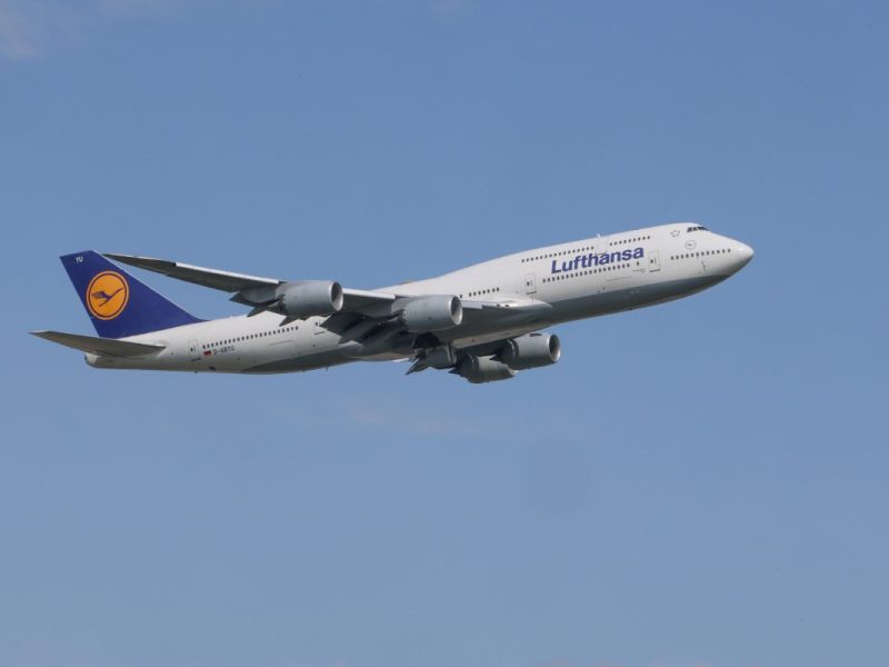 Die Passagiere an Bord des Flugzeugs im Flughafen Frankfurt erlitten einen echten Schockmoment