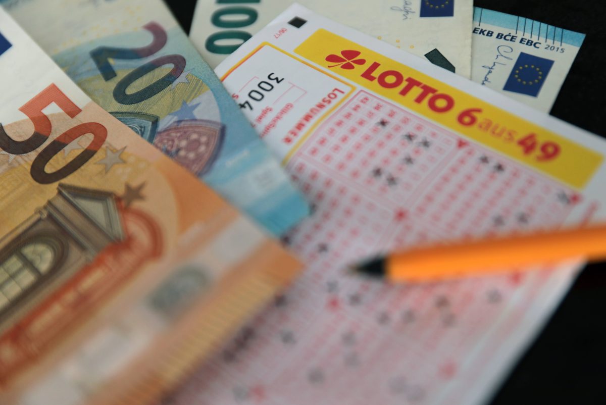 Eine Lotto-Gewinnerin musste ein hartes Schicksal ertragen.