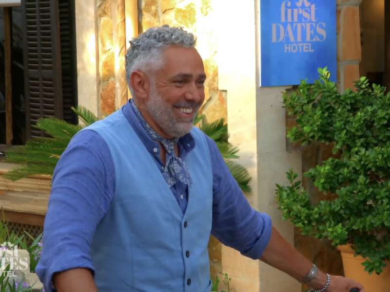 First Dates Hotel