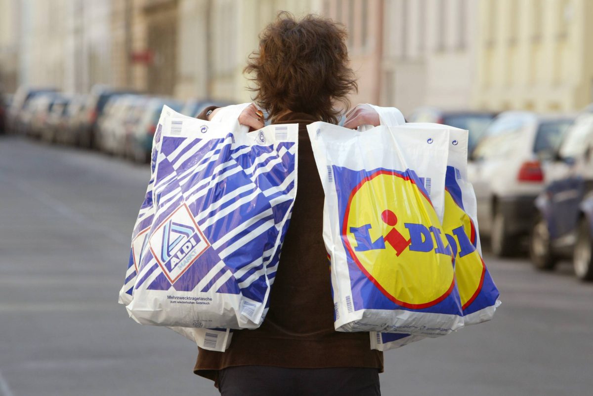 Eine Promi-Frau gestand jetzt, bei Aldi und Lidl eingekauft haben zu müssen. (Symbolfoto)