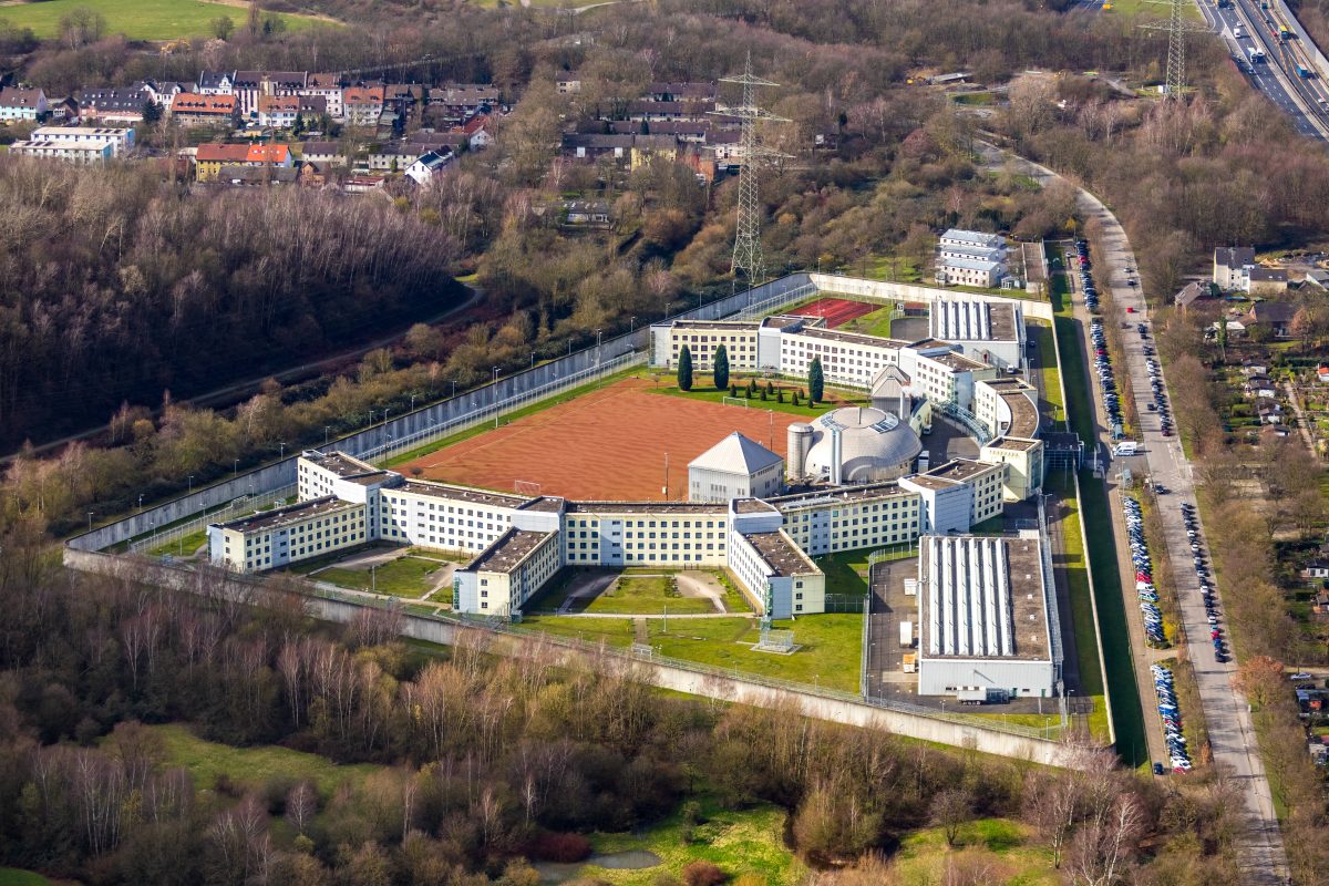 Die JVA Gelsenkirchen hat eine ganz besondere Architektur.