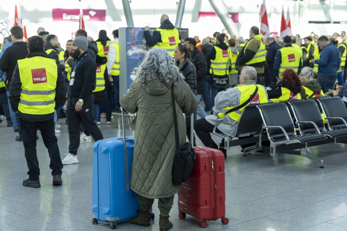 Flughafen Düsseldorf Wanrstreik