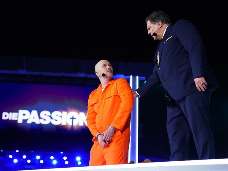 Kaum lief das langersehnte Live-Spektakel „Die Passion“ im Fernsehen, ist das Geschrei groß. Jetzt herrscht traurige Gewissheit...