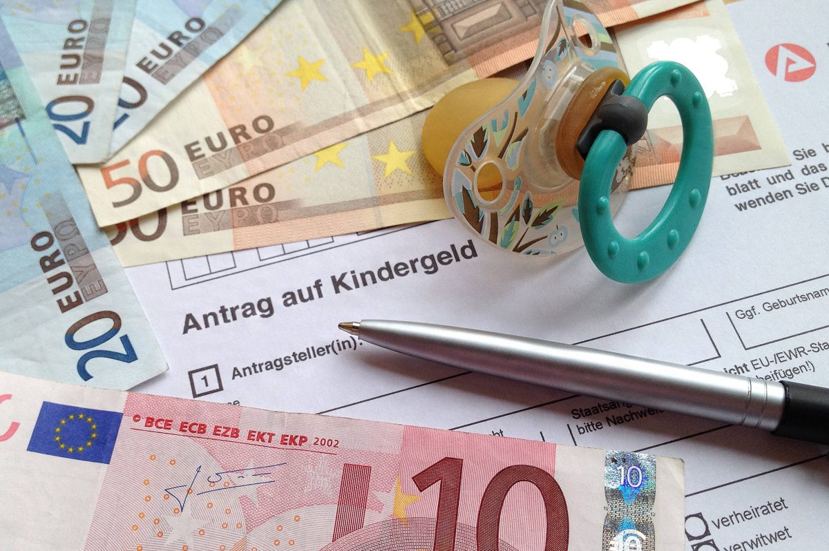 Ein Betrüger aus Dortmund kassierte jede Menge Kindergeld. Nun meldet sich die Stadt.