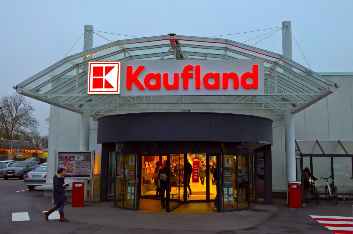 Nachdem ein Kunde von Kaufland einen krassen Trick verriet, wurde eine Mitarbeiterin sauer.