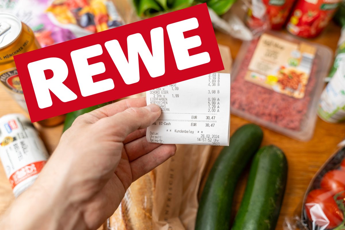 Rewe verkündet Neuerung beim Kassenbon.