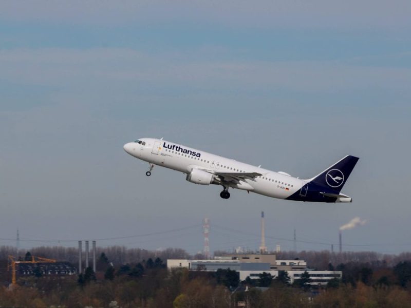 Lufthansa: Flugzeug