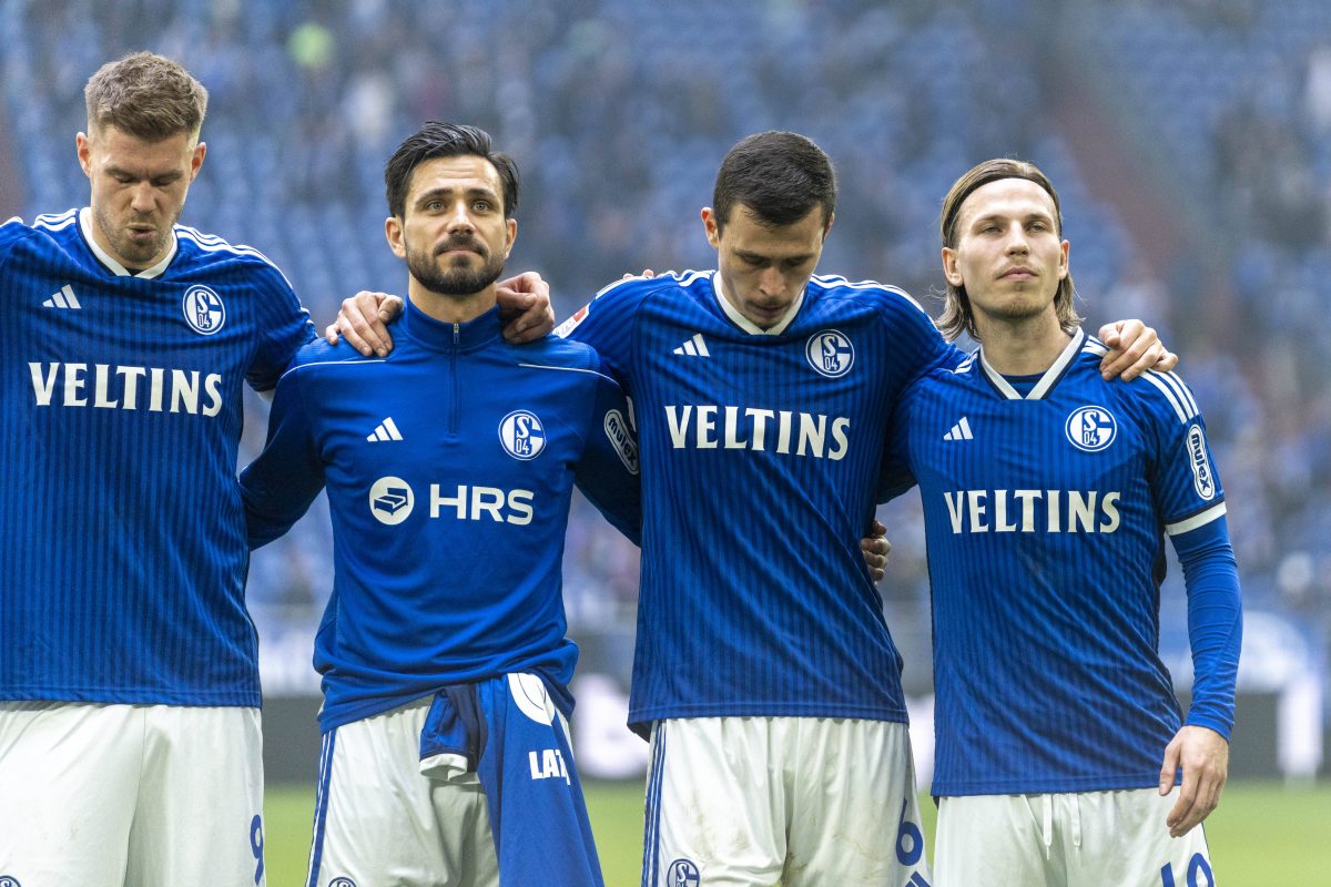 Beim FC Schalke 04 ist ein Spieler gerade außen vor.