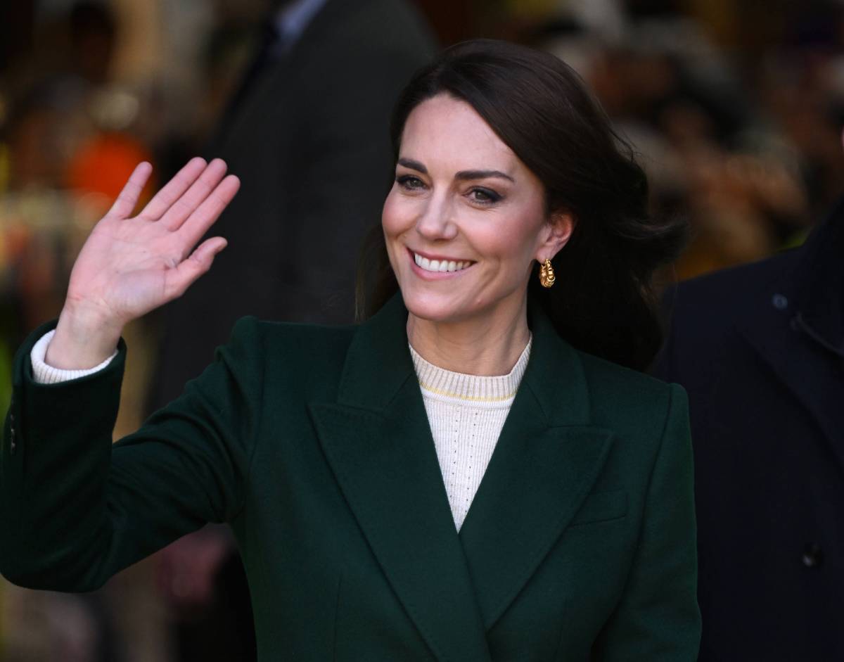 Sie strahlt Ã¼ber beide Ohren: Kate Middleton meldet sich tatsÃ¤chlich nach monatelanger Stille passend zum Muttertag zurÃ¼ck...