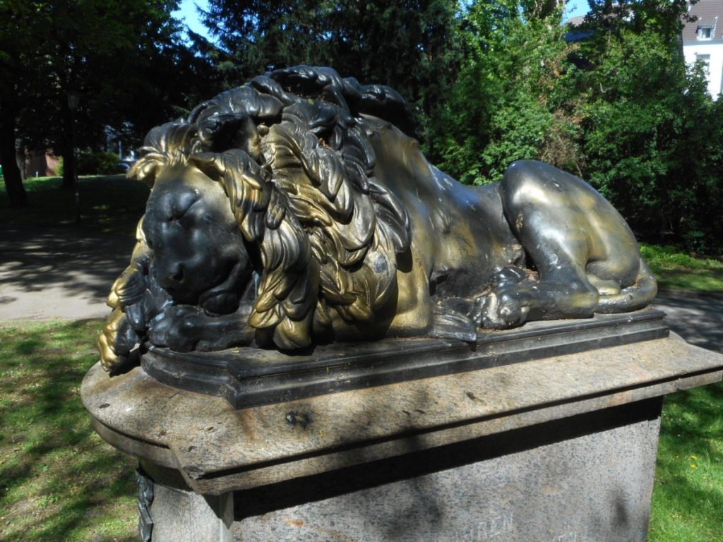 Dortmund Löwen-Denkmal im Westpark