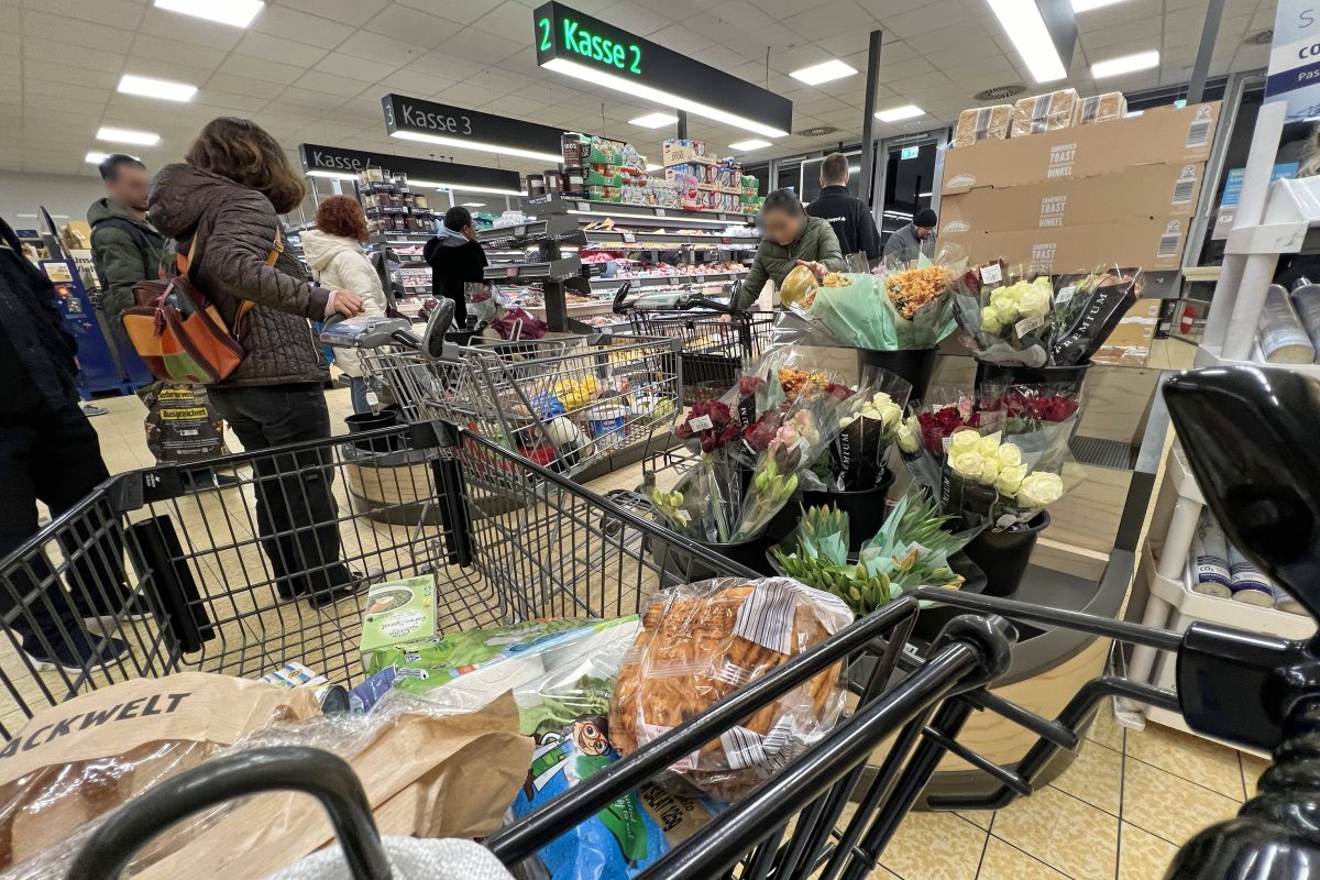 Bei Aldi Süd sorgt ein neues Kassensystem für Frust!