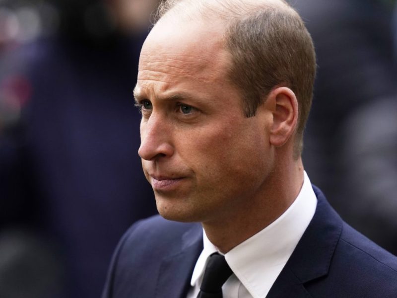 Prinz William wird eines Tages König von England. Und wenn es soweit ist, dürften Prinz Harry und Meghan Markle sich warm anziehen müssen...