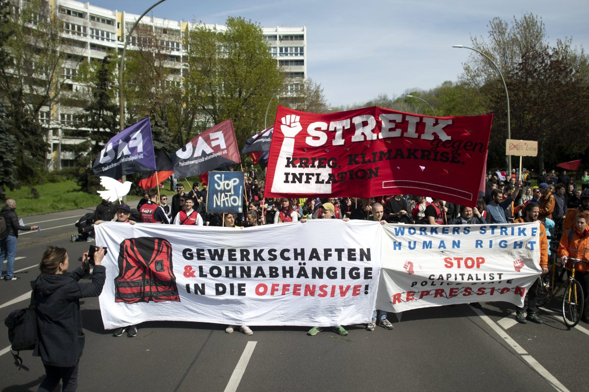 1. Mai: Brisanter Fund in Berlin.