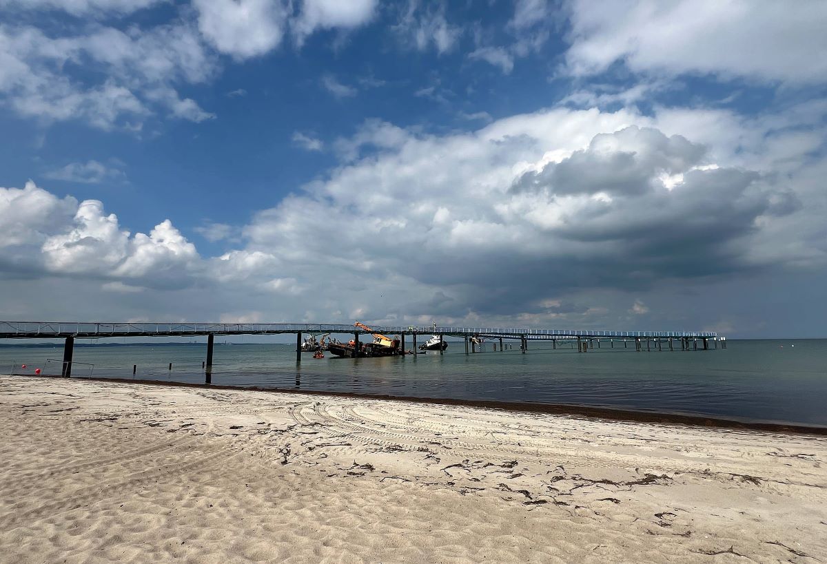 Ist der Urlaub an der Ostsee in Gefahr? Ein Video warnt vor LNG-Terminals.