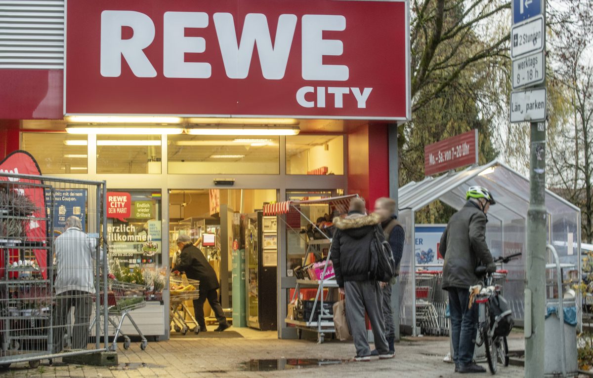 Rewe: Ekelige Unart verärgert Mitarbeiter.