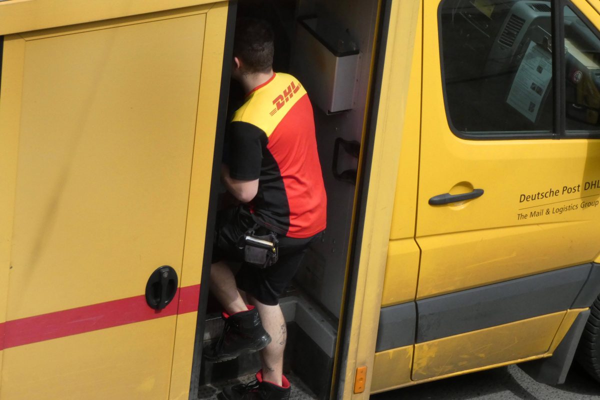 Unfassbar, welche Erklärung DHL für das verlorene Paket hat